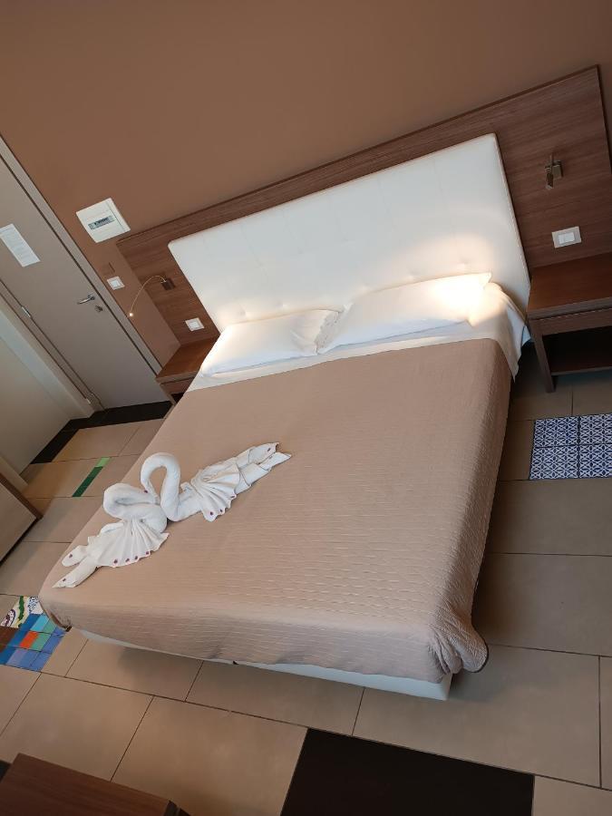 Hotel Don Giovanni Avola Kültér fotó